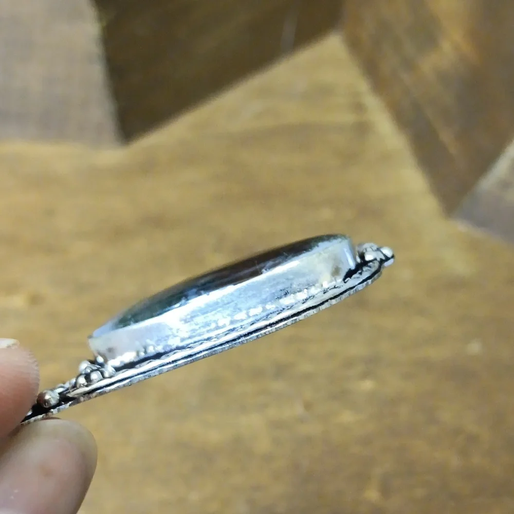 Elegant Moss Agate Pendant Necklace - Picture 4 of 6